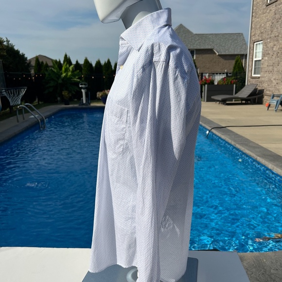 Peter Millar Mens Long Sleeve White with Blue and red dots Size Medium - Picture 7 of 10